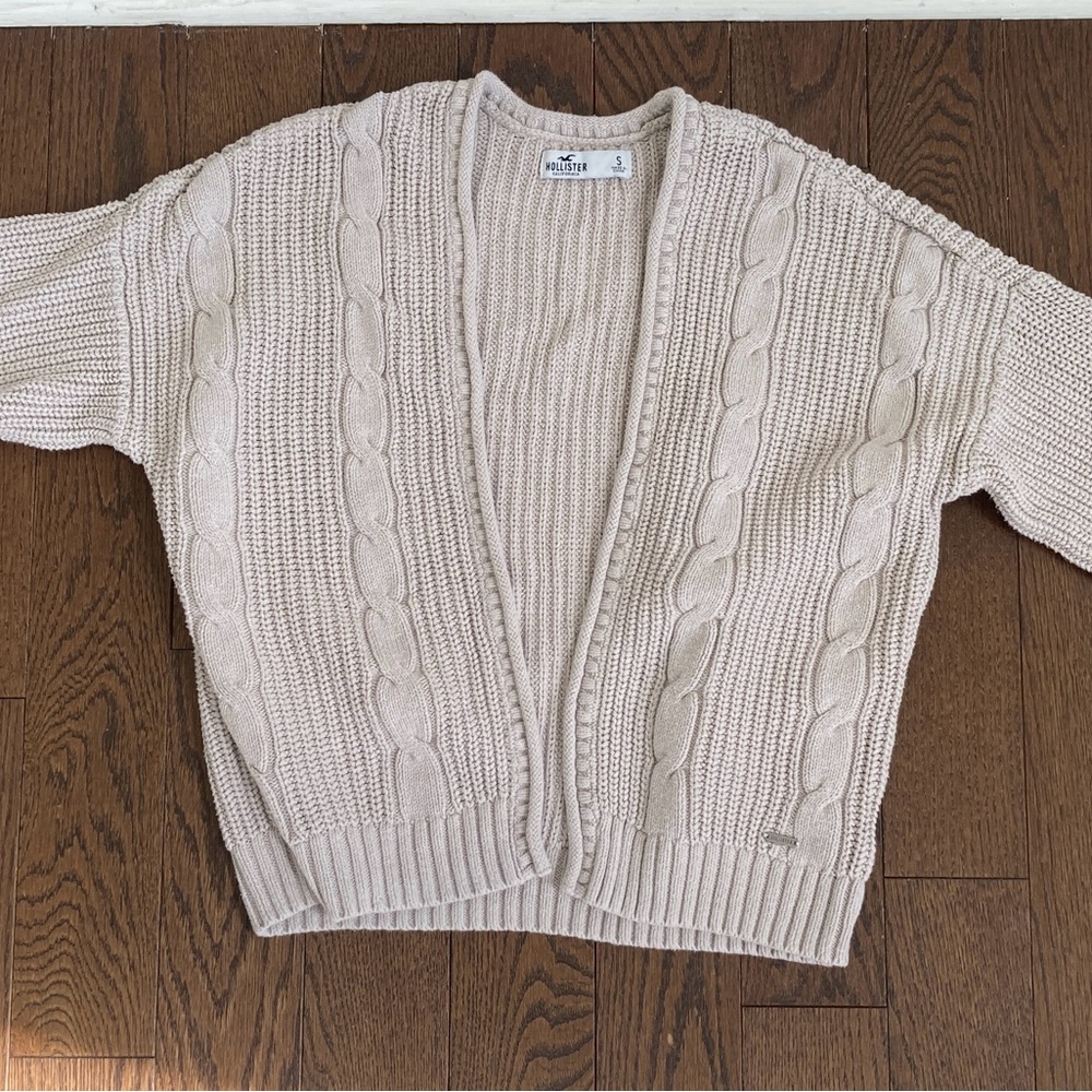 Hollister Greige Cable Knit Cardigan